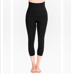 mothertucker capri leggings